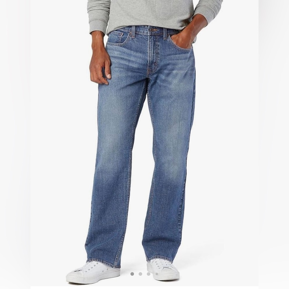NWT Signature by Levi Strauss & Co.™ Men's Relaxed Fit 34x32